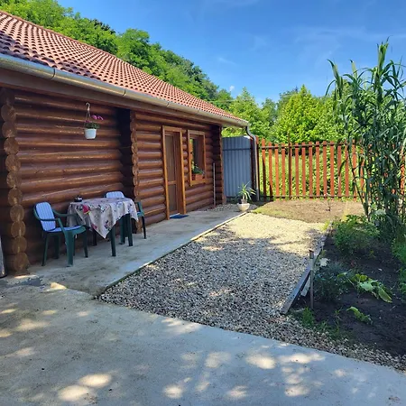 Woodhouse Homestay szállás *