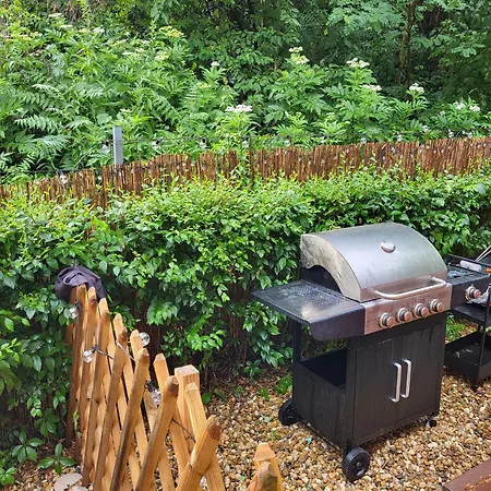 Woodhouse Homestay szállás